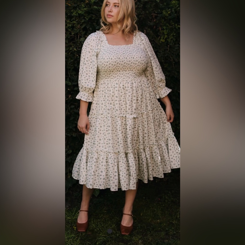 Ivy City Co Madeline Floral Long Sleeve Tiered Midi Dress